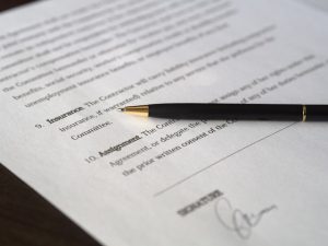 Corro algum risco legal ou jurídico de comprar apartamento na planta?