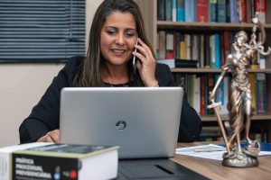 Advogado Trabalhista: Quando Procurar e Como Escolher o Melhor