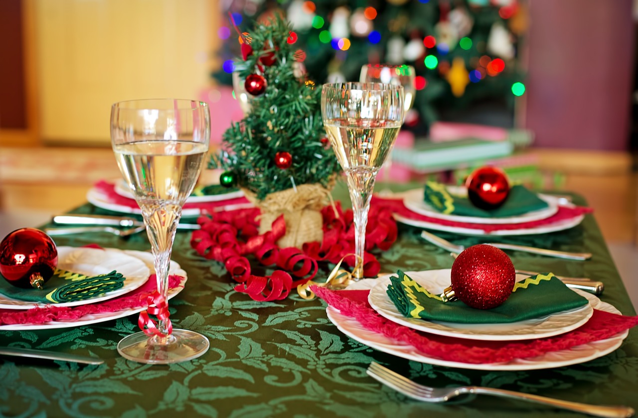 christmas-table-1909797_1280