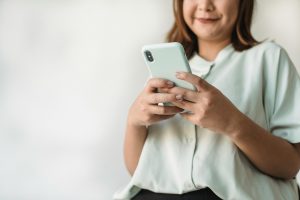 Grupos de WhatsApp de rifa: atenção aos riscos legais