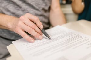 Contrato de compra de casa em Steel Frame: o que deve constar?